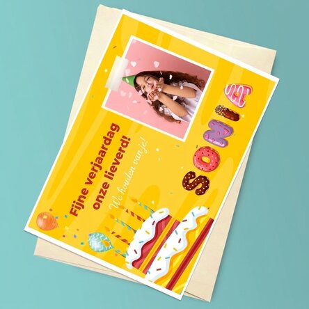 Gepersonaliseerde magnetische wenskaart met een foto, tekst en een speciale naam - Verjaardag