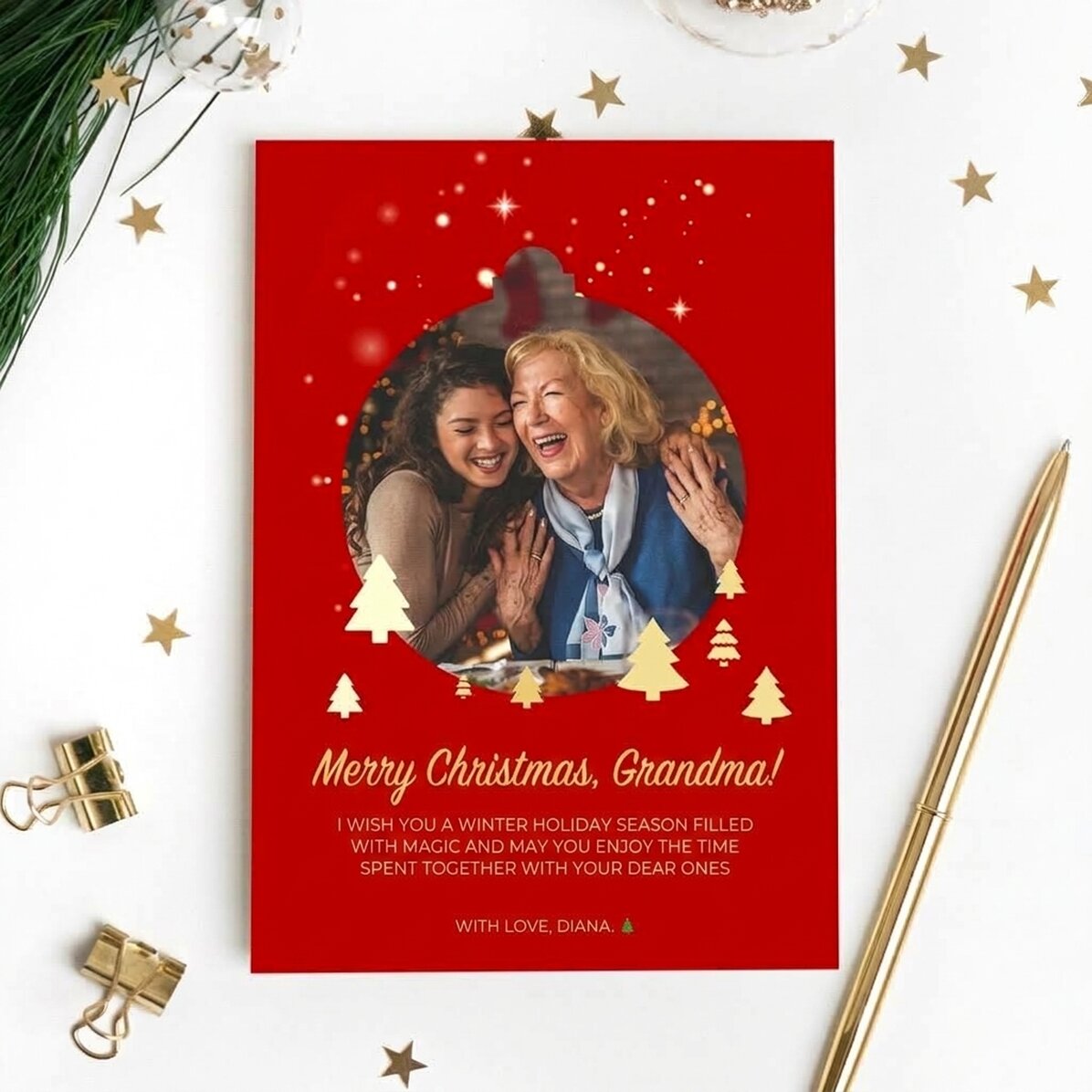 Gepersonaliseerde magnetische kerstkaart met een foto en een kerstboodschap voor de grootouders