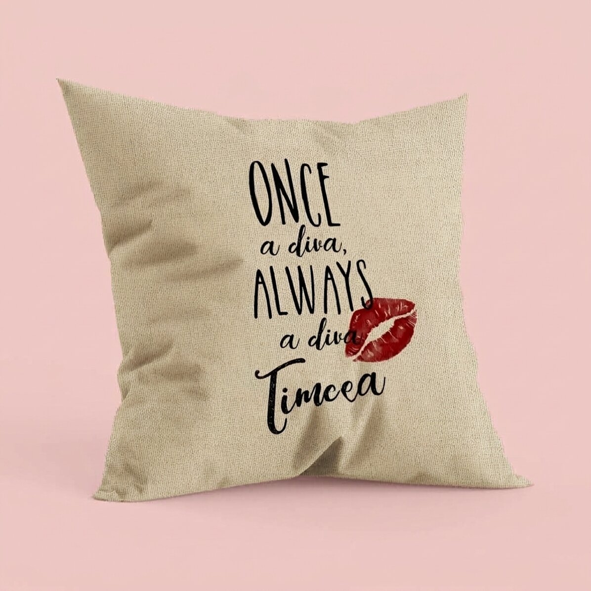 Gepersonaliseerd kussen met tekst - Diva - In