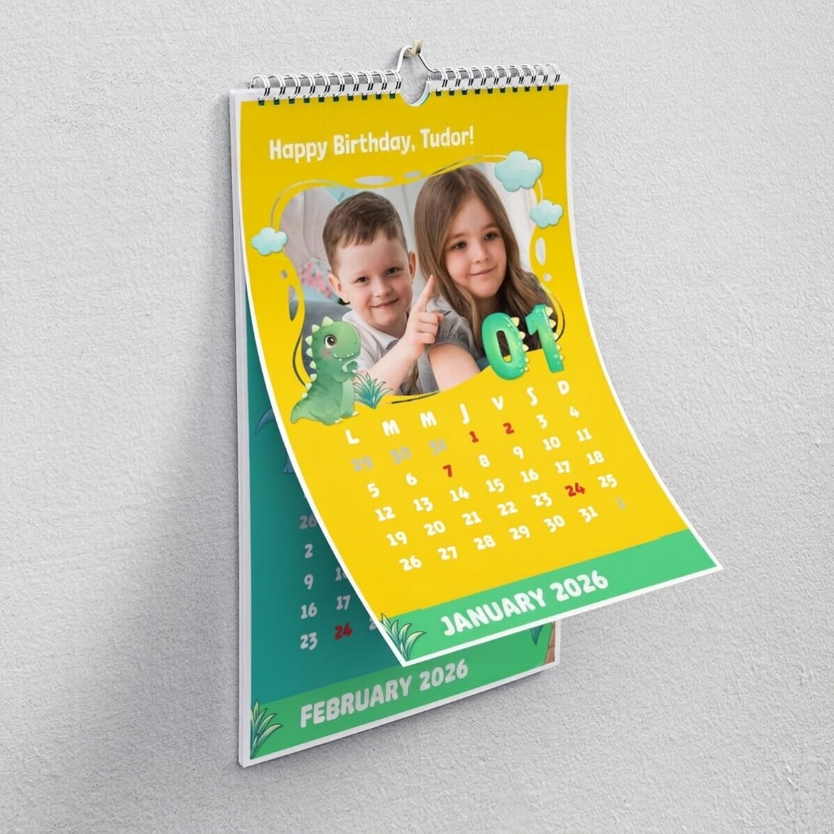 Gepersonaliseerde kalender voor kinderen met foto’s en tekst - Dino