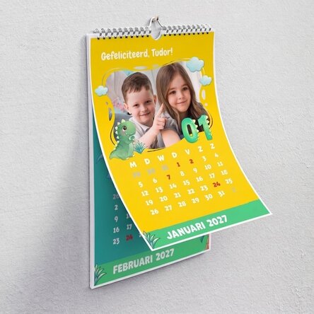 Gepersonaliseerde kalender voor kinderen met foto’s en tekst - Dino
