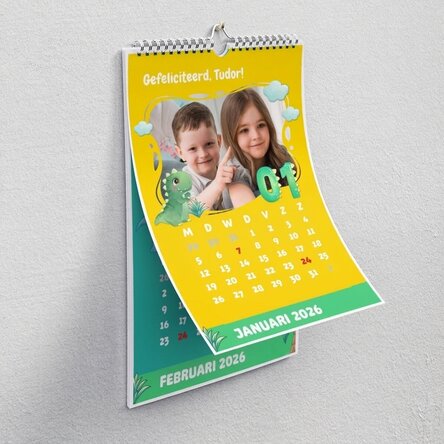 Gepersonaliseerde kalender voor kinderen met foto’s en tekst - Dino