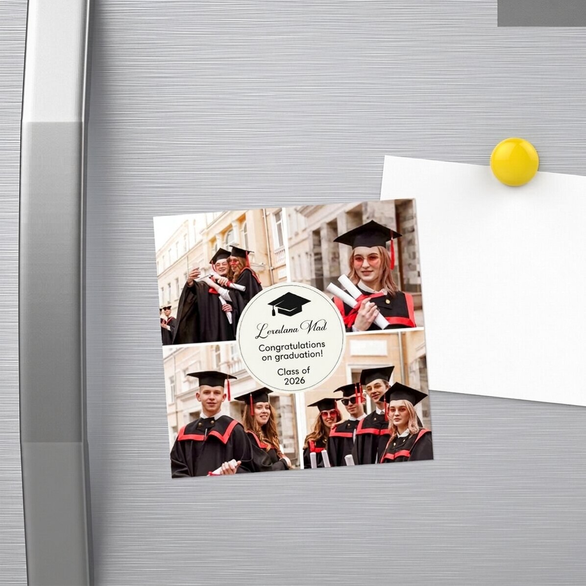 Gepersonaliseerde magneet van 10 x 10 cm met 4 foto’s en tekst – Afstuderen