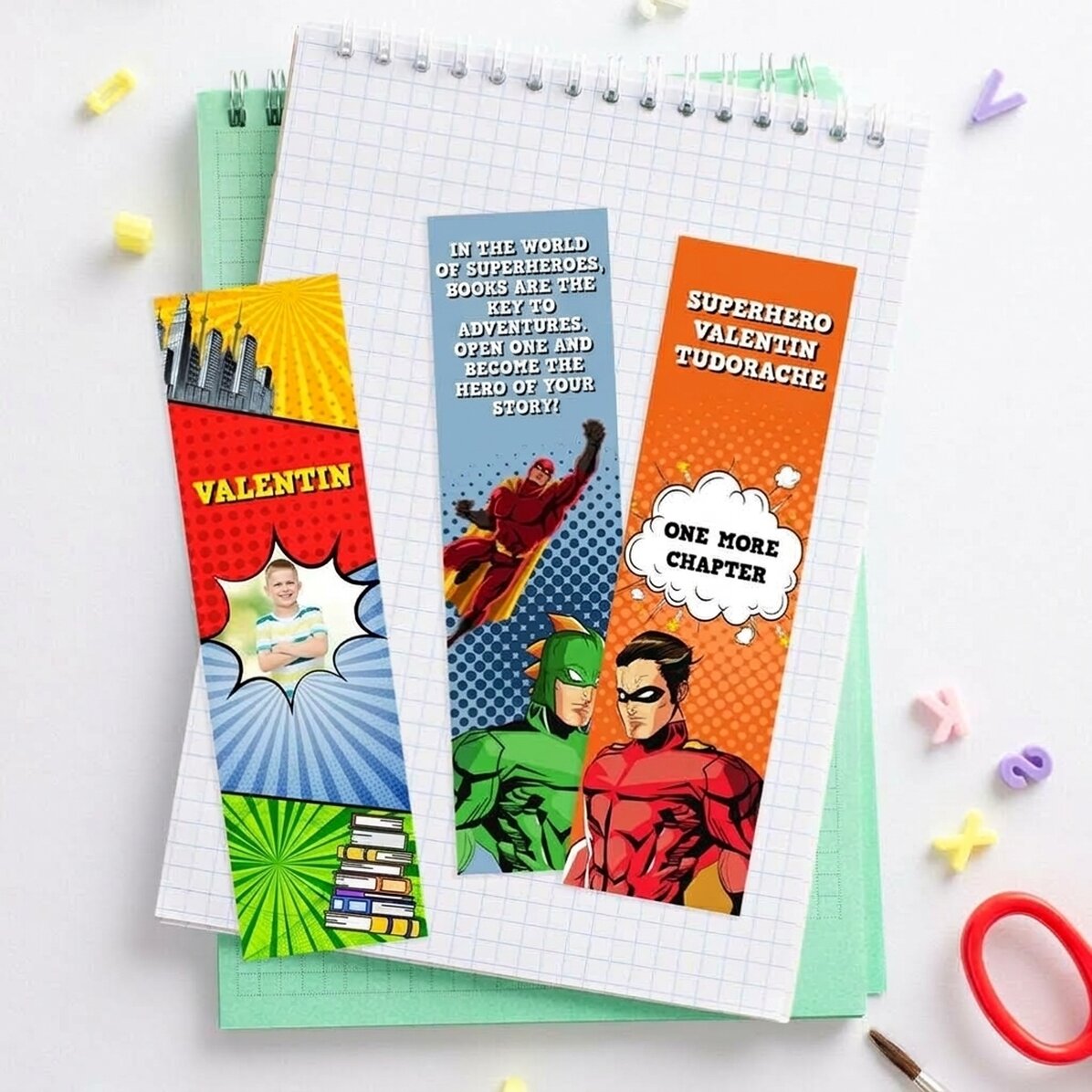 Set van 3 gepersonaliseerde boekenleggers met foto en tekst - Superhelden