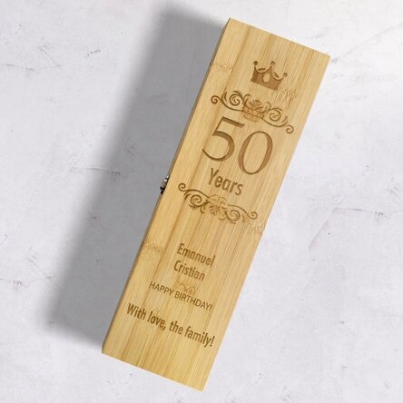 Bamboo wine box with accessories, personalised with a message - Happy Birthday!