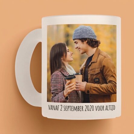 Gepersonaliseerde matte glazen mok met 2 foto's en tekst