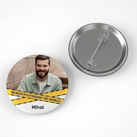 Gepersonaliseerde button met tekst en een foto - Politieagent