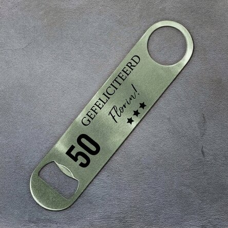 Gepersonaliseerde bieropener met tekst - Van harte gefeliciteerd!