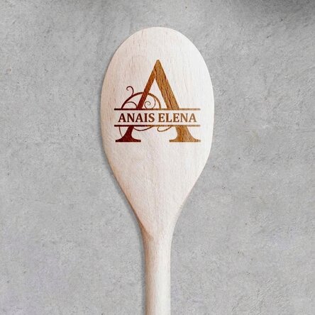 Houten lepel met monogram en naam