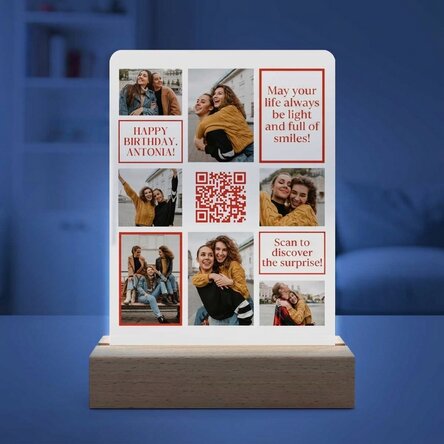 Gepersonaliseerde LED-nachtlampje met 7 foto's, een boodschap en een QR-code - Van harte gefelicitee