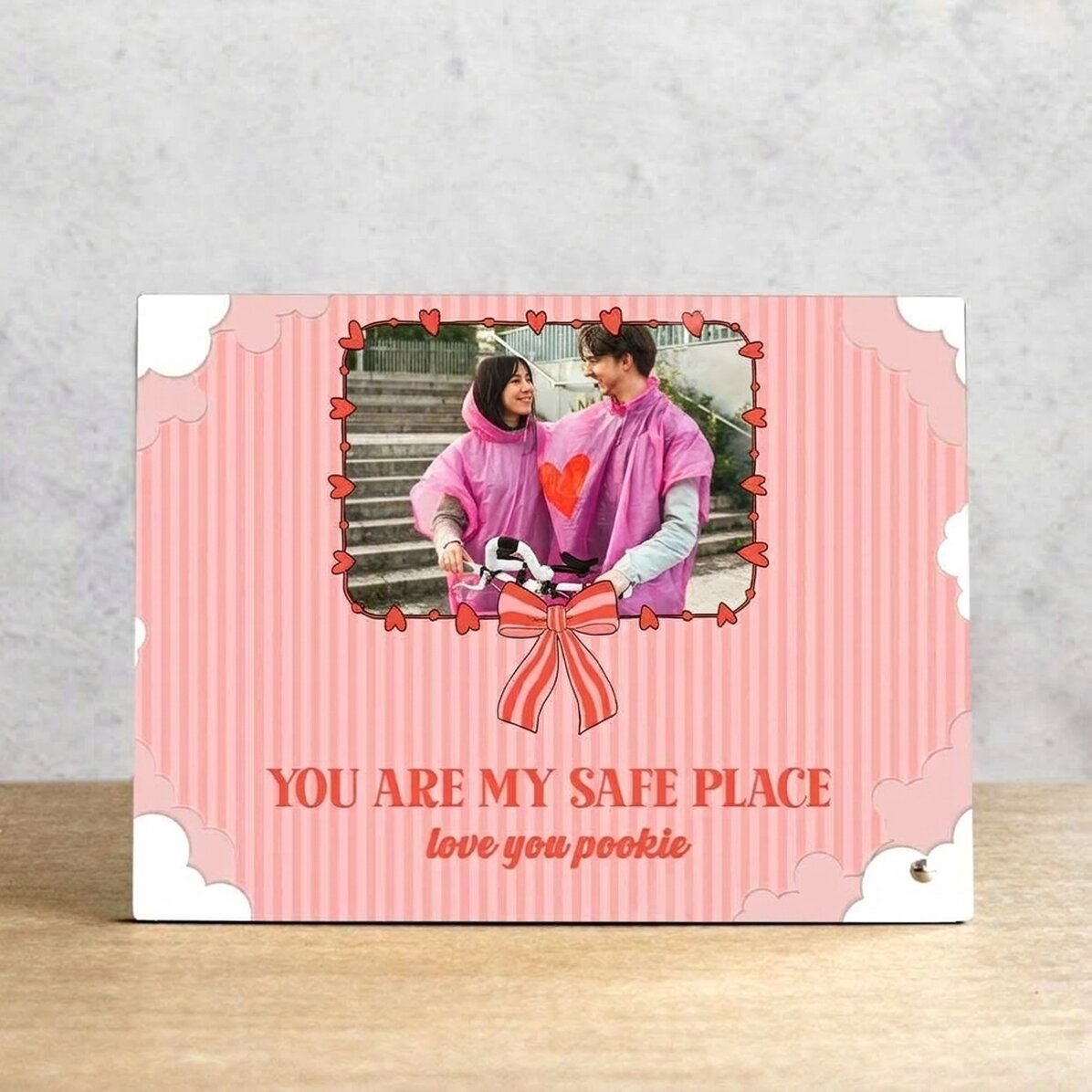 Gepersonaliseerde fotolijst voor op het bureau met foto en tekst - Coquette love
