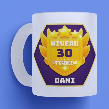 Gepersonaliseerde mok met tekst voor een verjaardag - Level Unlocked