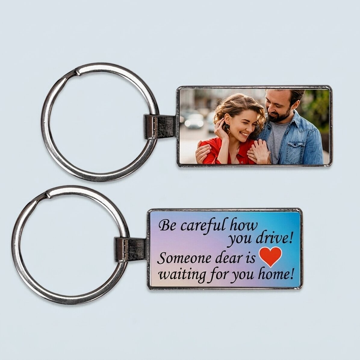 Gepersonaliseerde sleutelhanger met een foto en tekst