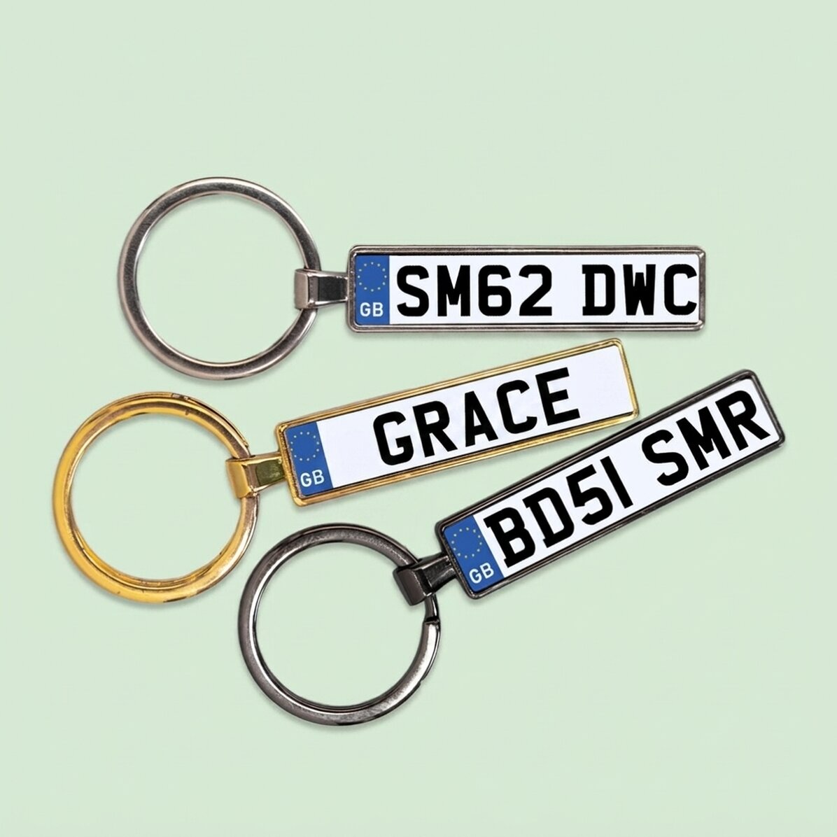 Gepersonaliseerde sleutelhanger met een kenteken uit het Verenigd Koninkrijk