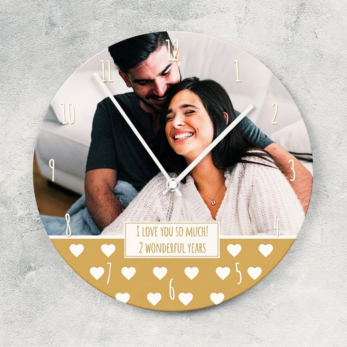 Gepersonaliseerd horloge met een foto, tekst en cijfers
