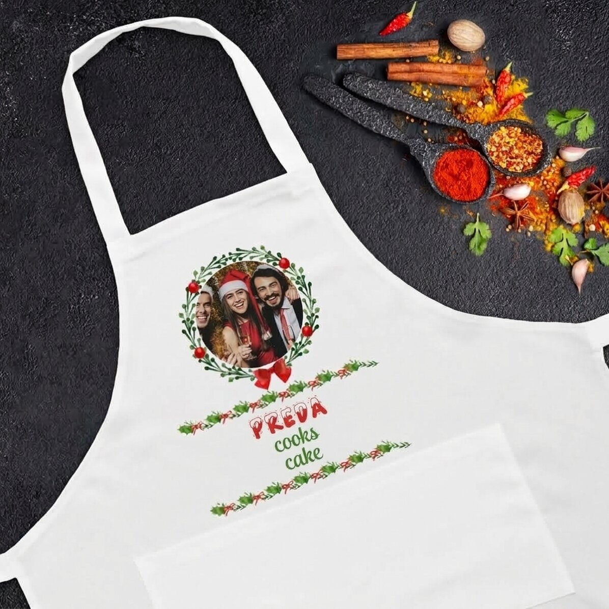 Personalised Christmas apron - The family cooks