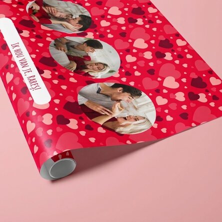Gepersonaliseerd cadeaupapier met 3 foto's en tekst - Hearts