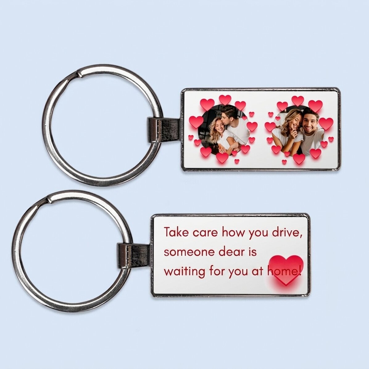 Gepersonaliseerde sleutelhanger met twee foto’s en tekst – Model Hartjes