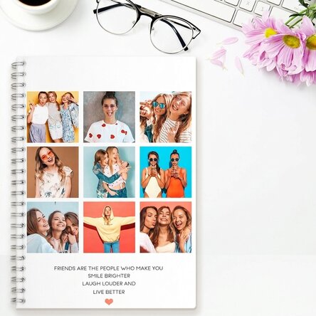 Gepersonaliseerd notitieboekje met 9 foto's en tekst - F.r.i.e.n.d.s