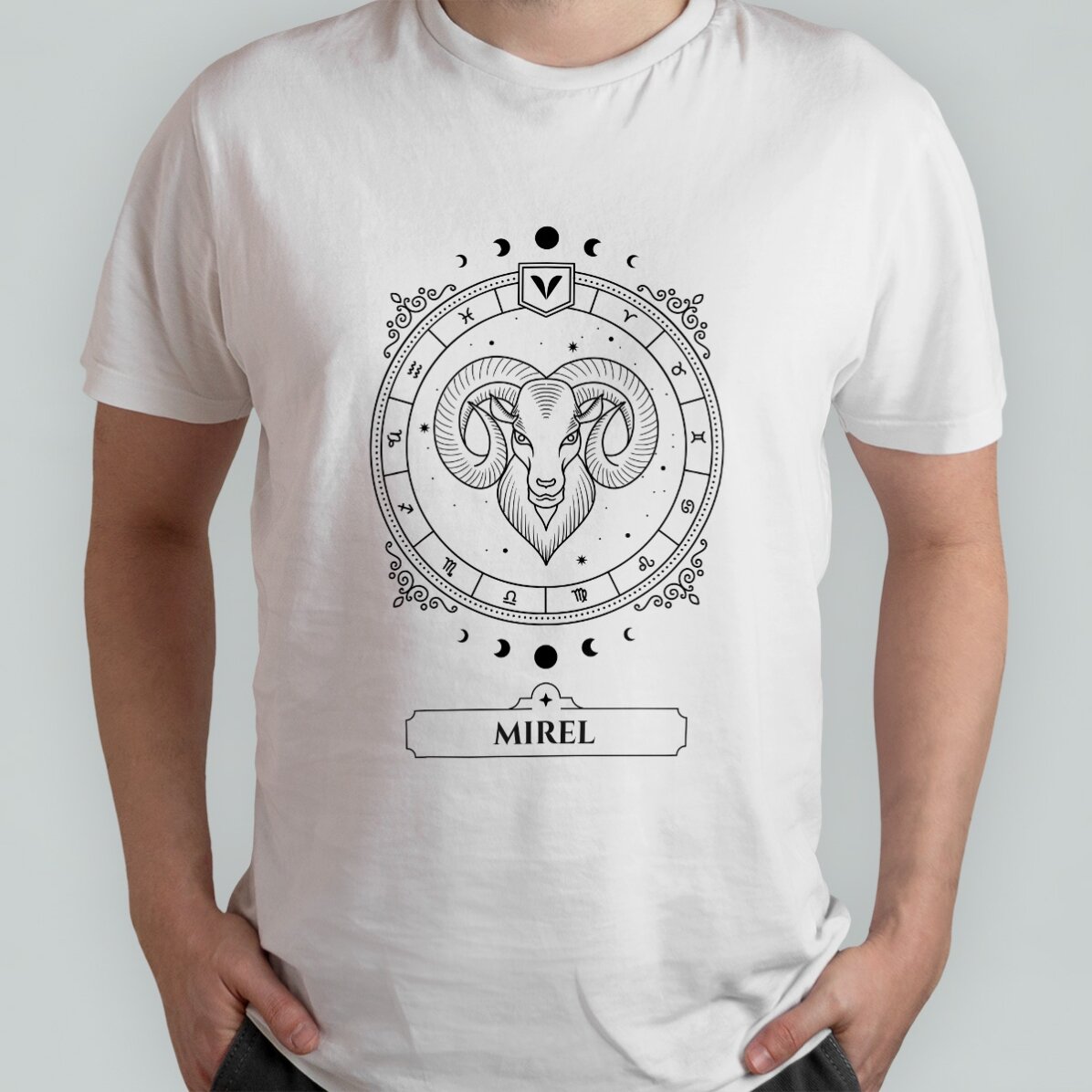 Katoenen T-shirt met naam en sterrenbeeld - Ram