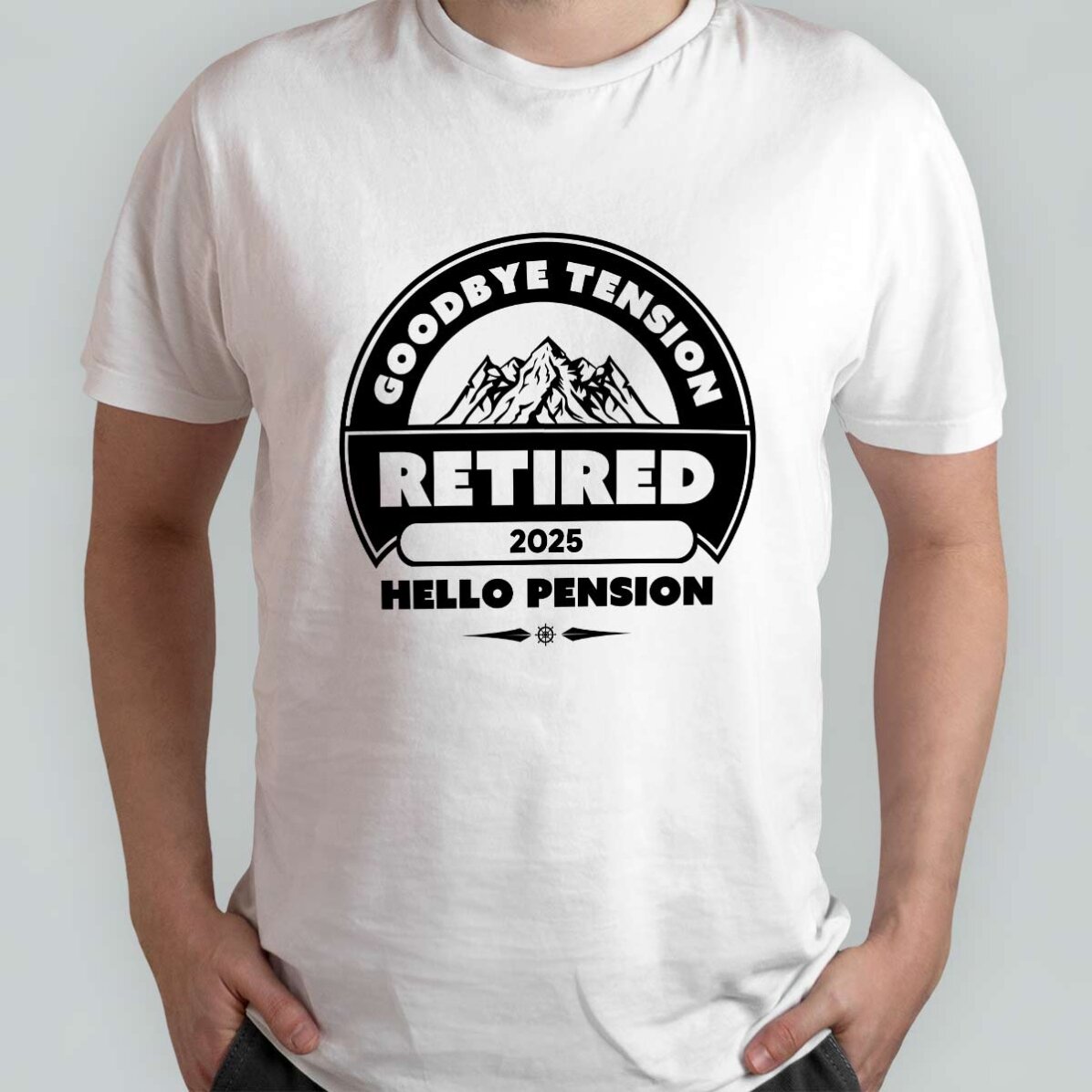 Katoenen T-shirt met gepersonaliseerde tekst - Met pensioen