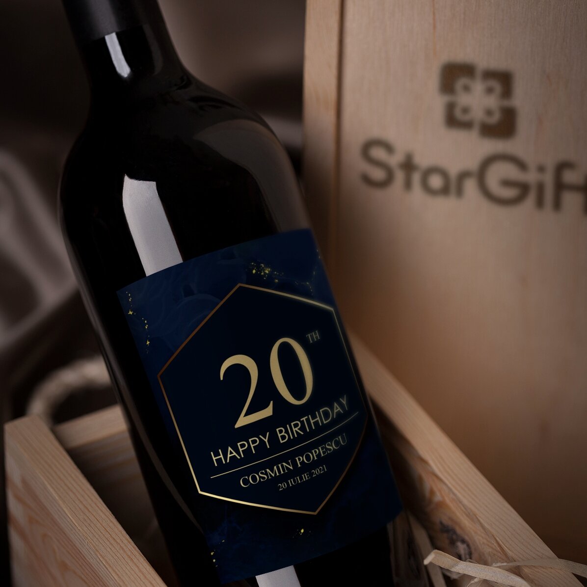 Wijn met gepersonaliseerde tekst - Cheers to your birthday